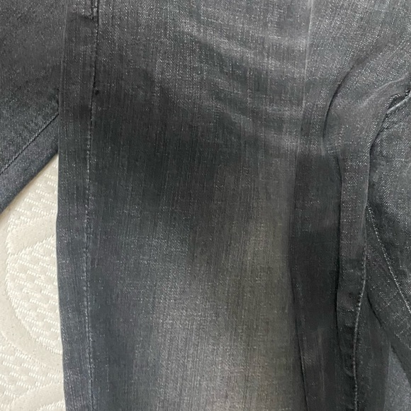 DKNY Jeans - Picture 2 of 3